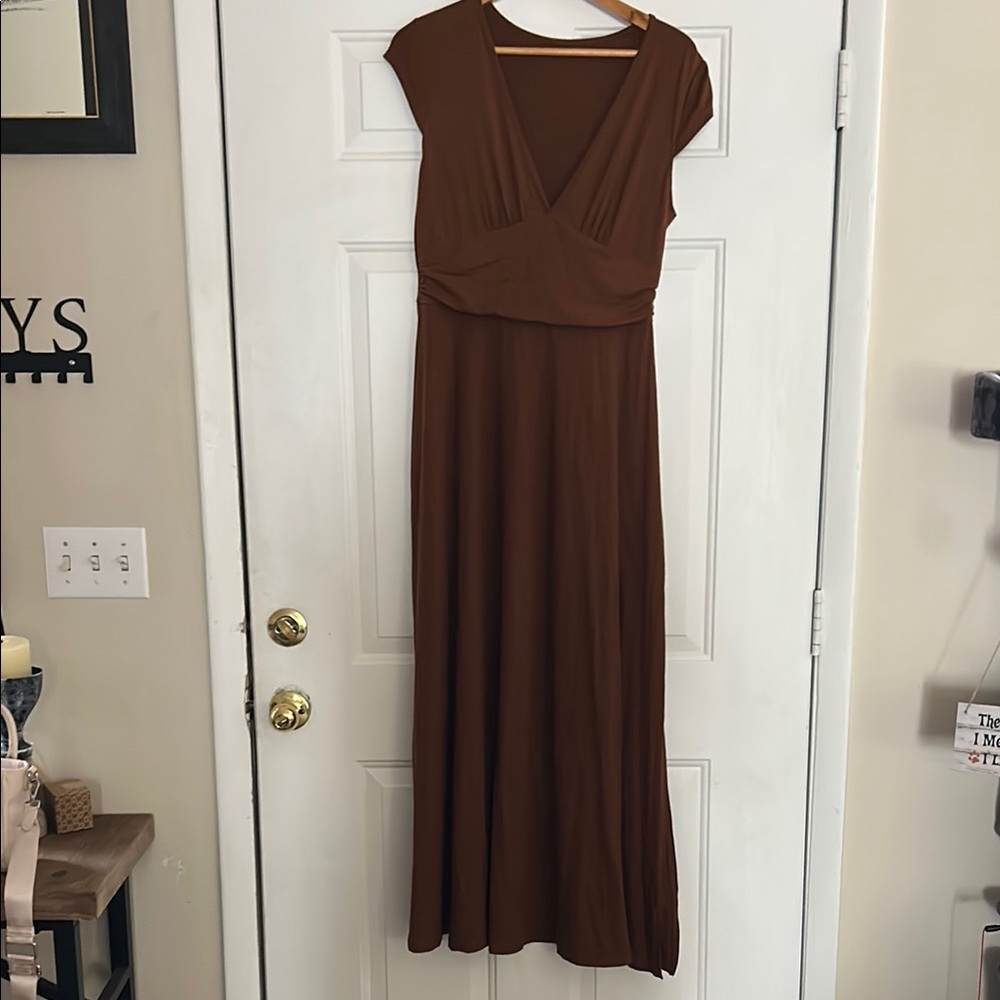Elegant Brown Maxi Dress